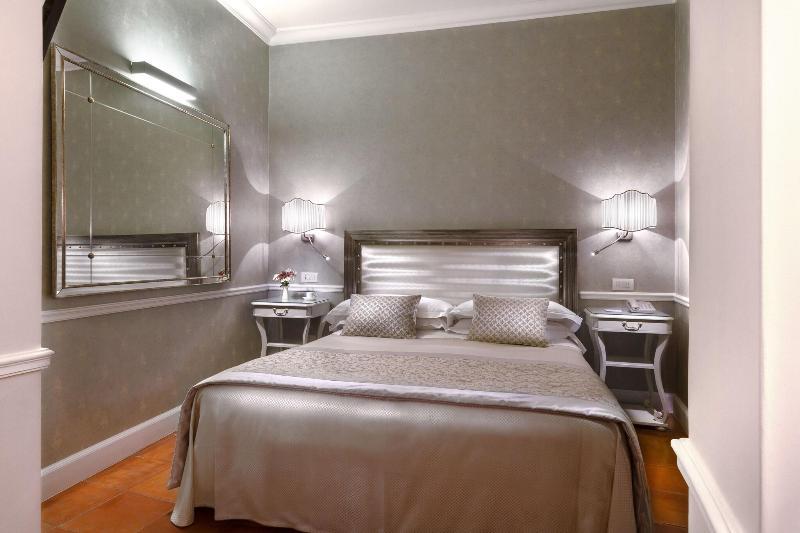Полулюкс, Middle Eight   Covent Garden   Preferred Hotels And Resorts