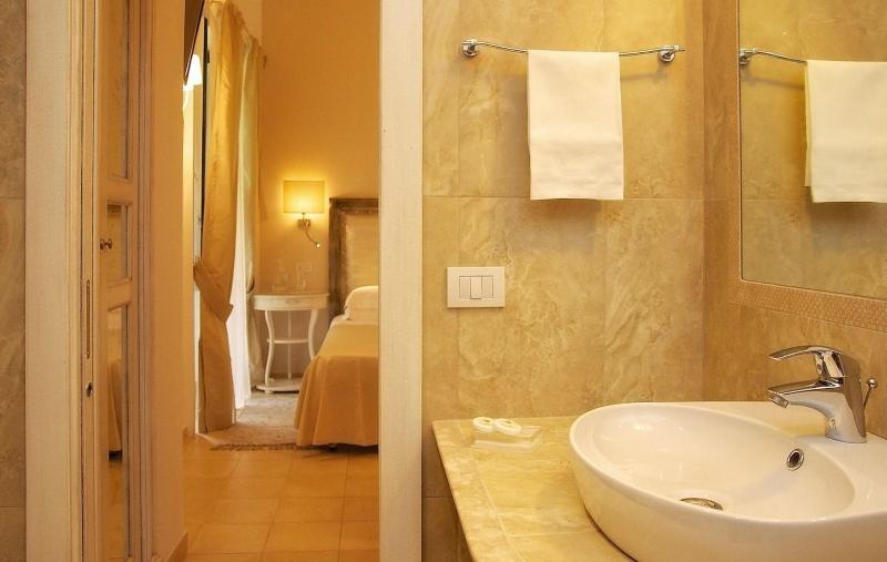 Полулюкс, Middle Eight   Covent Garden   Preferred Hotels And Resorts