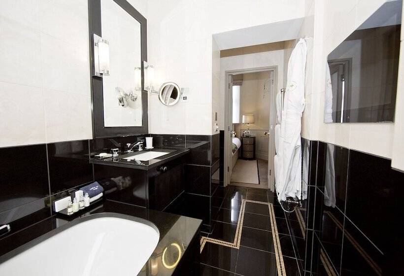 小型套房, Althoff St James S Hotel & Club London