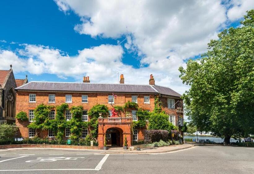 Номер Стандарт, The Relais Henley