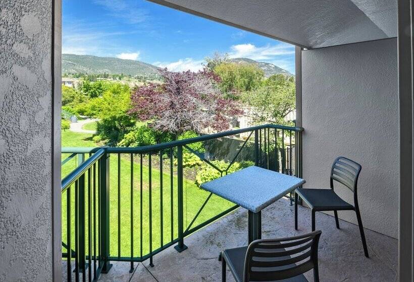 اتاق استاندارد با تخت دوبل و چشم‌انداز, Balcomo, A Ramada By Wyndham