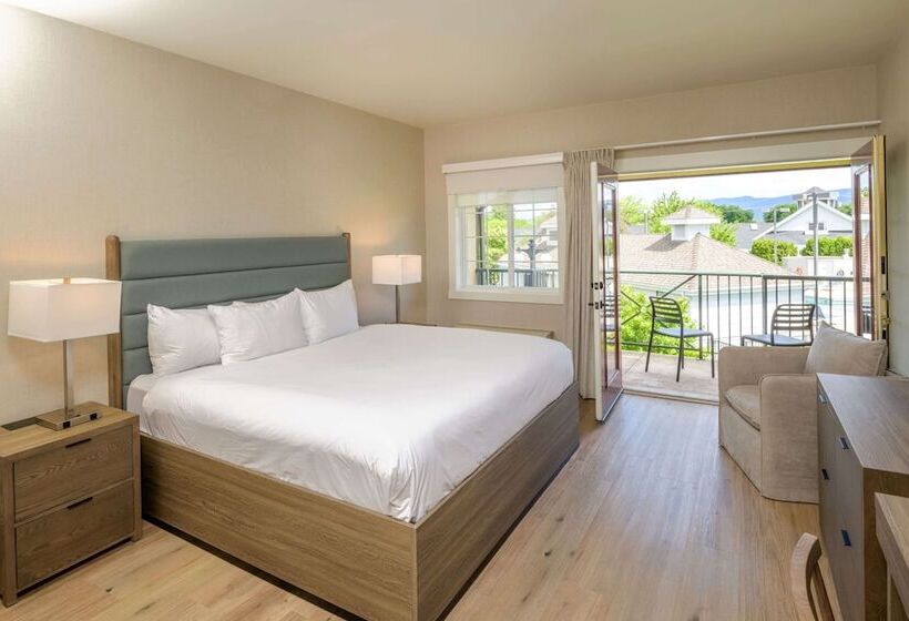 اتاق استاندارد با تخت دوبل و چشم‌انداز, Balcomo, A Ramada By Wyndham