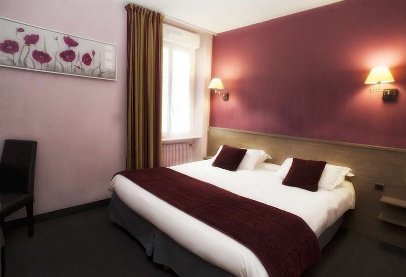 اتاق سوپریور, Brit Hotel Le Surcouf