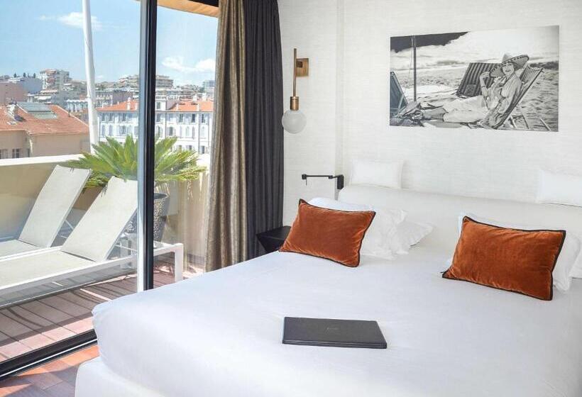 سوییت جونیور با بالکن, Cannes Centre Univers