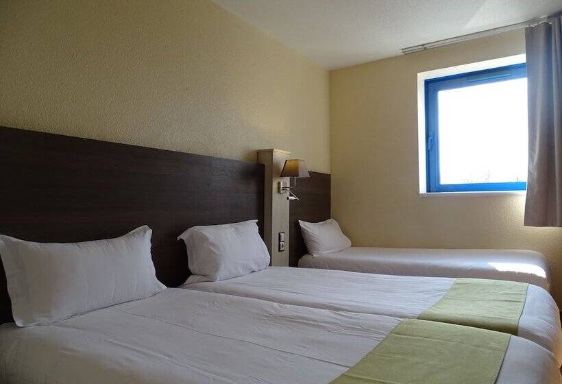 Номер Стандарт Трехместный, Euro Hôtel Airport Orly Rungis