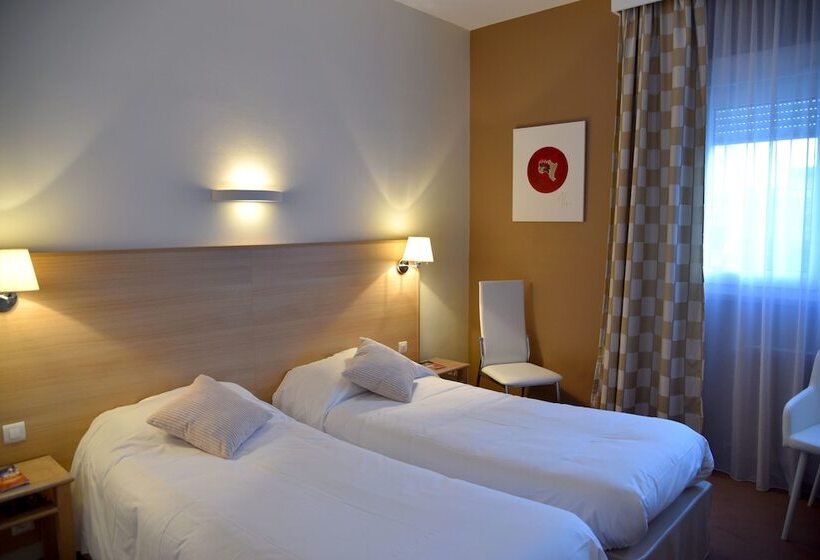 Номер Стандарт, The Originals City, Hôtel Chantecler, Le Mans