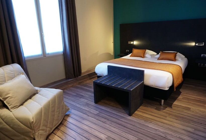 Семейный Номер, Logis Hôtel De Bourgogne   Mâcon