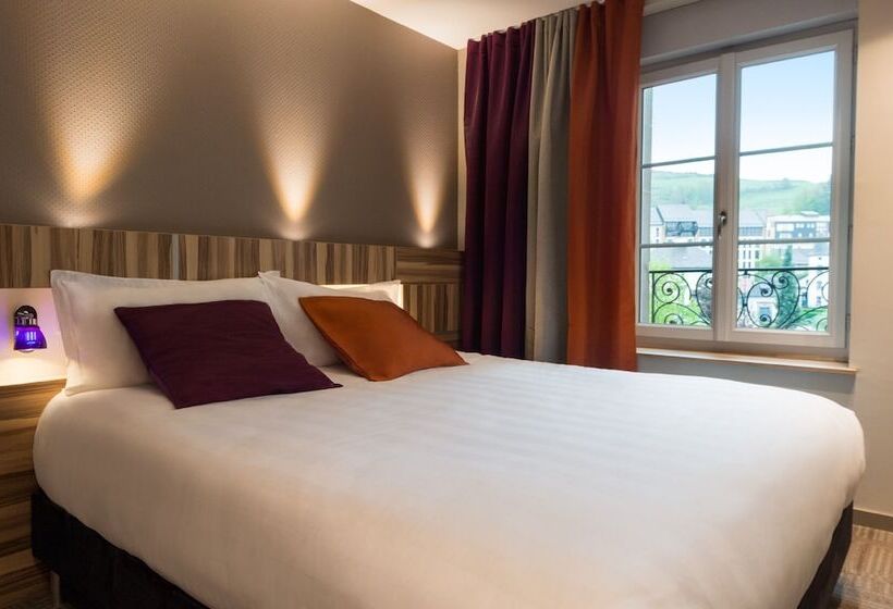 Трехместный Номер Superior, The Originals Boutique, Grand Hôtel Saintpierre, Aurillac