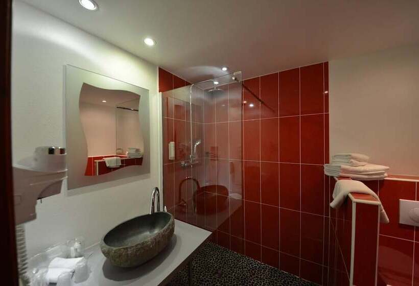 اتاق راحتی یک تخته, Hôtel Bomotel