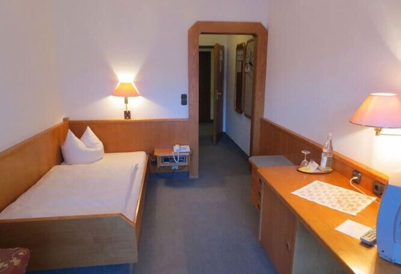 Quarto Estandar Individual, Krone