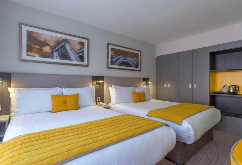 اتاق استاندارد سه نفره, Maldron Hotel Pearse Street Dublin City