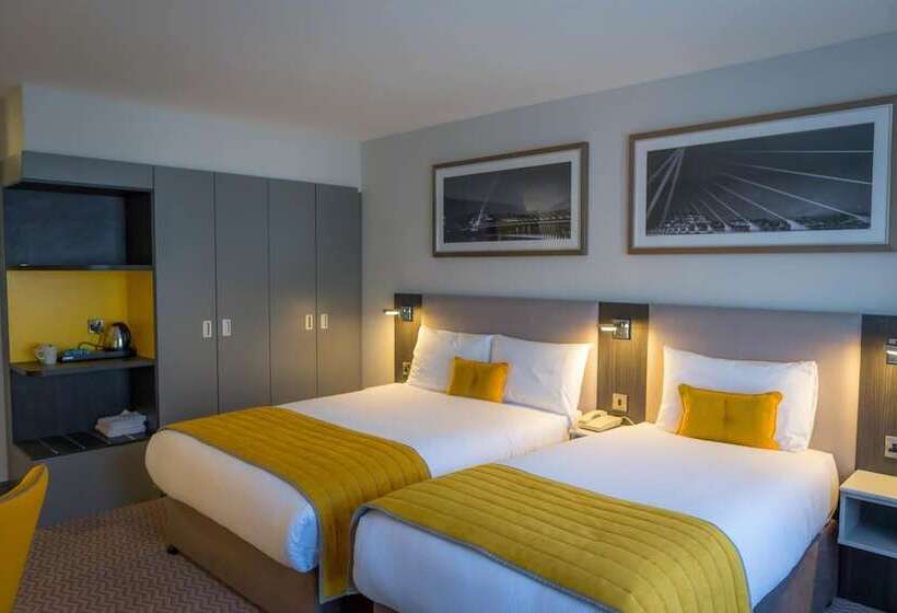 اتاق استاندارد, Maldron Hotel Pearse Street Dublin City