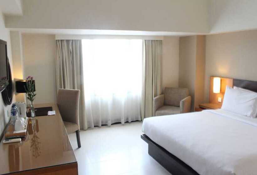 اتاق لوکس, Santika Pandegiling Surabaya