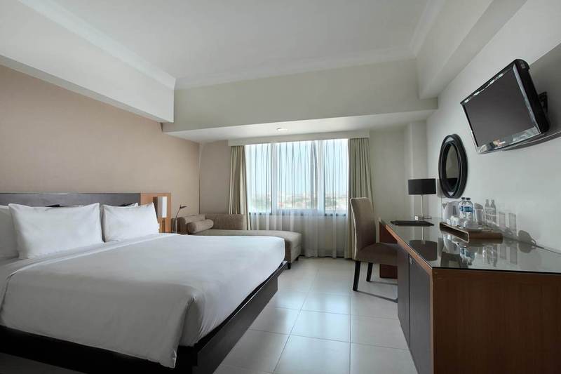 اتاق لوکس, Santika Pandegiling Surabaya