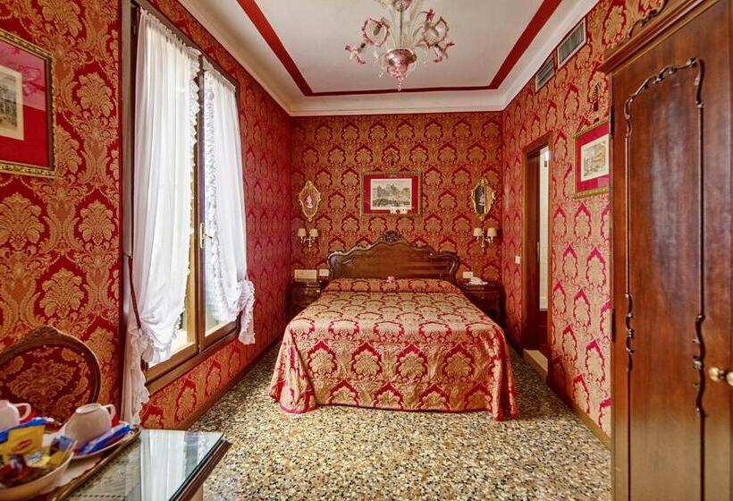 اتاق استاندارد, Antica Locanda Sturion Residenza D Epoca