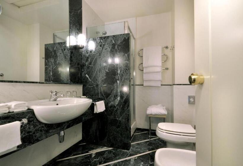 اتاق کلاسیک, Grand Hotel Vesuvio