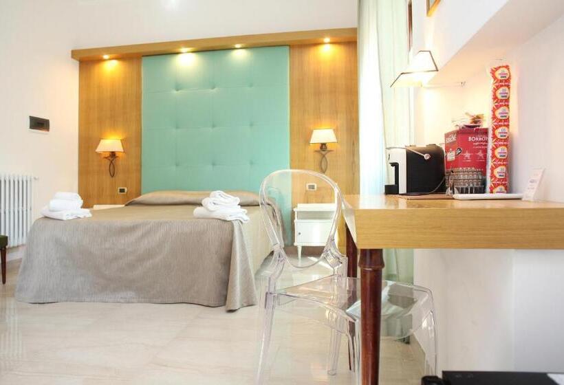 豪华房间, Albergo Russo