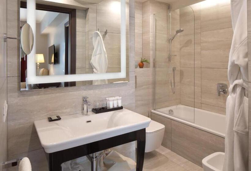 سوییت, Starhotels Michelangelo Rome