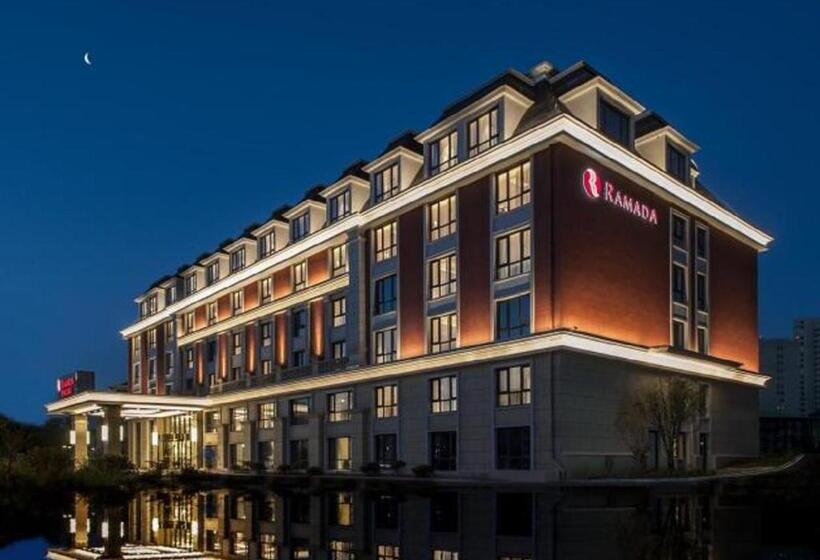 Люкс Семейный 2 Спальни, Ramada By Wyndham Zhenjiang City Center