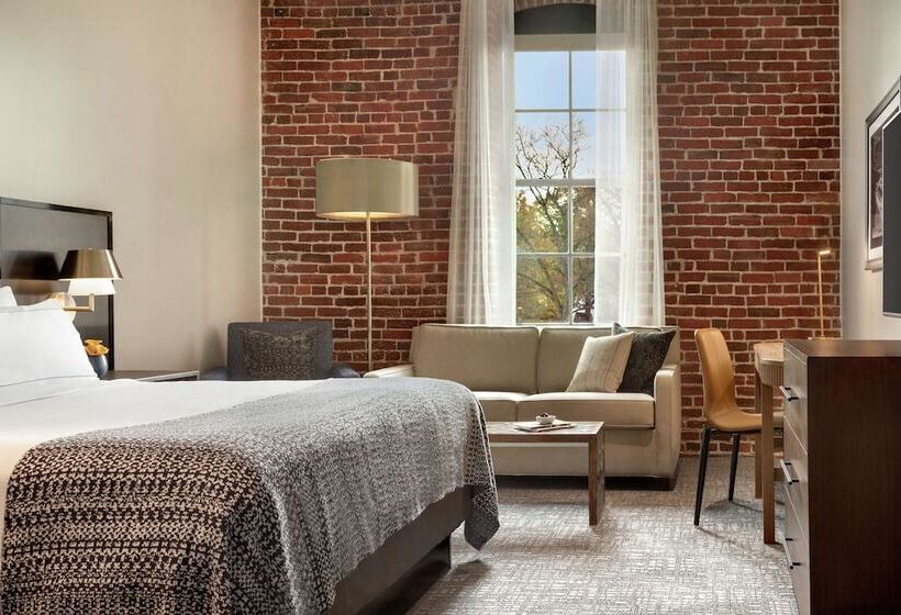 استودیوی استاندارد با تخت دوبل, The Wilbur Lititz, Tapestry Collection By Hilton