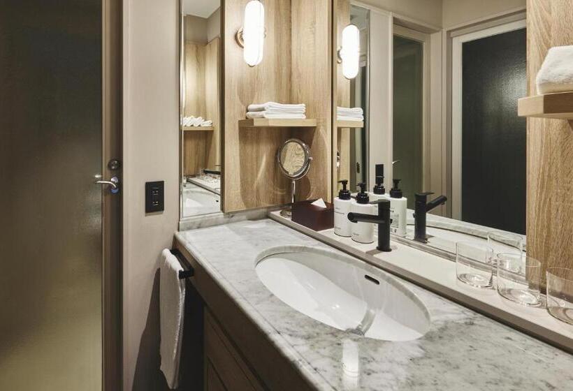 اتاق اجرایی, Ana Intercontinental Ishigaki Resort, An Ihg