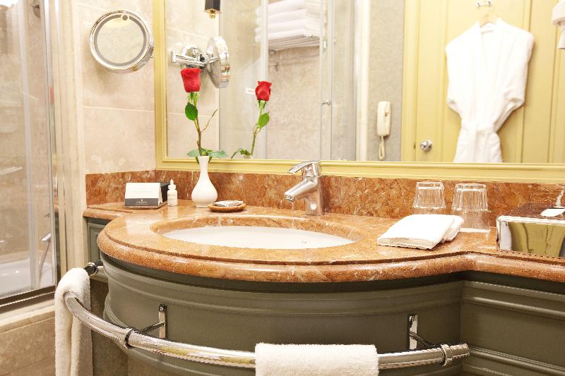 اتاق کلاب, Intercontinental Almaty, An Ihg