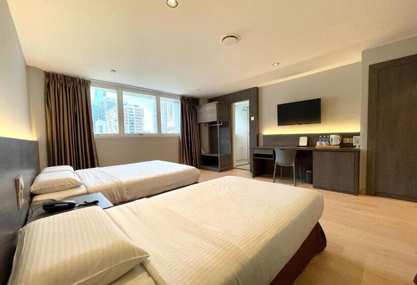 اتاق استاندارد چهار تخته, Imperial Bukit Bintang