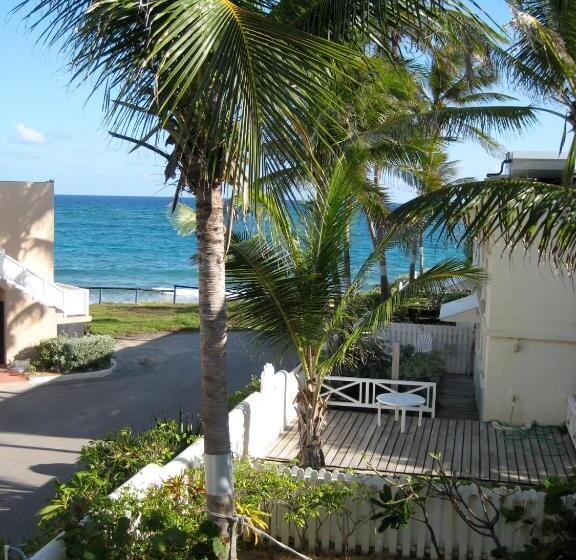 استودیوی استاندارد با چشم‌انداز دریا, Inchcape Seaside Villas