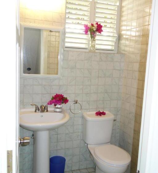 استودیوی استاندارد با چشم‌انداز دریا, Inchcape Seaside Villas