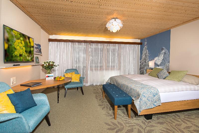 스위트, Knightsbridge Court Motor Lodge