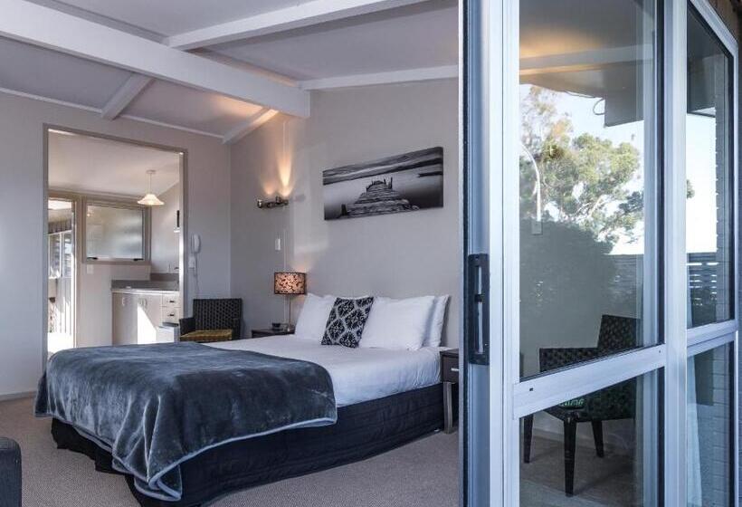 Студио Стандарт Кровать Кинг, Twin Peaks Lakeside Inn