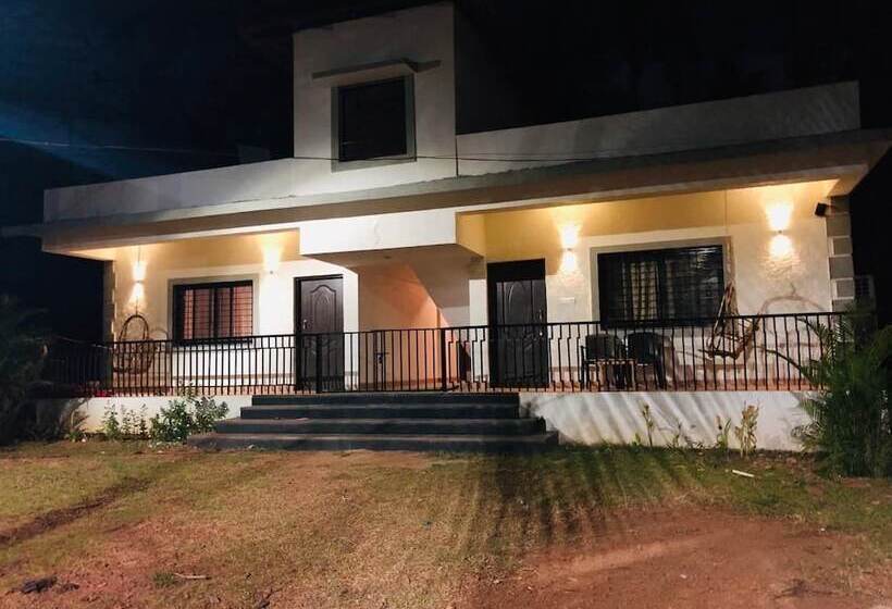 آپارتمان دوبلکس 1 خوابه, Raikar Guest House