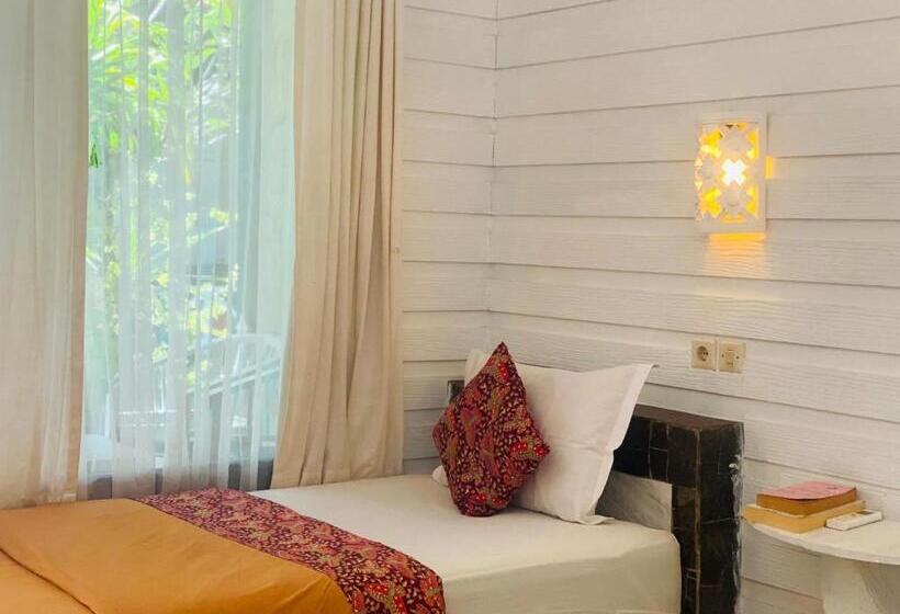 Номер Стандарт с Балконом, Tarci Bungalows Lembongan
