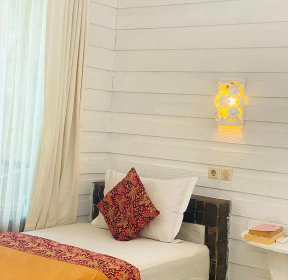 Номер Стандарт с Балконом, Tarci Bungalows Lembongan