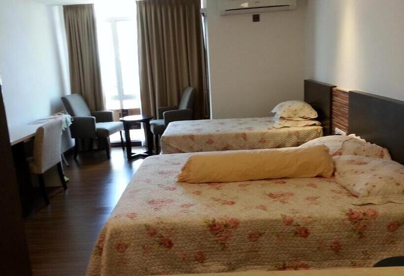 غرفة ديلوكس ثلاثية, Best Studio Guest House