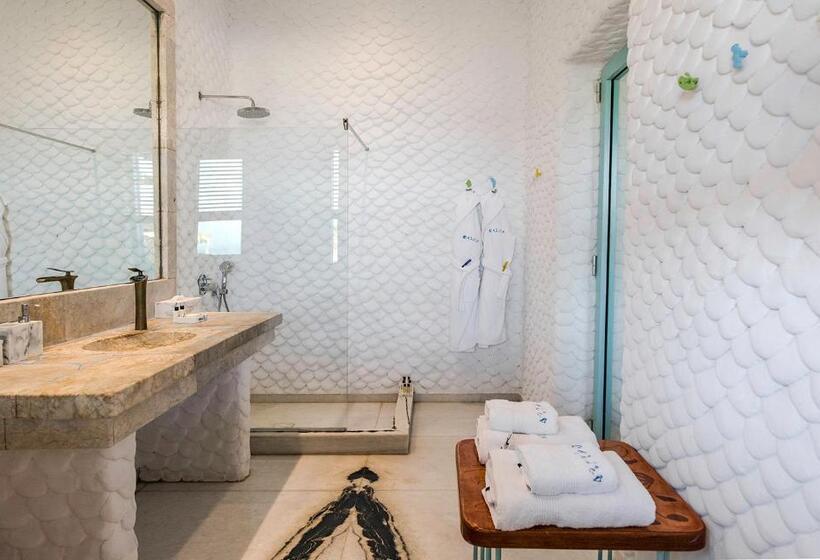 3 Bedroom Suite, Calilo