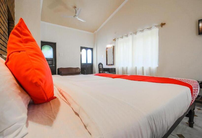 اتاق کلاسیک سه تخته, La Petite By Oyo Rooms