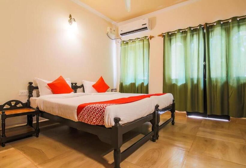 اتاق کلاسیک سه تخته, La Petite By Oyo Rooms