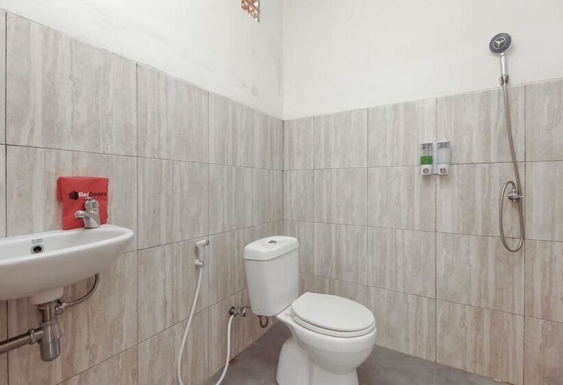 اتاق استاندارد, Reddoorz At Jalan Bukit Keminting