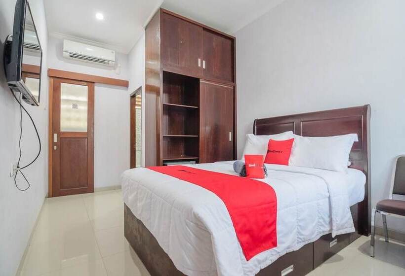 Номер Стандарт, Reddoorz Syariah Near Sepinggan Airport Balikpapan