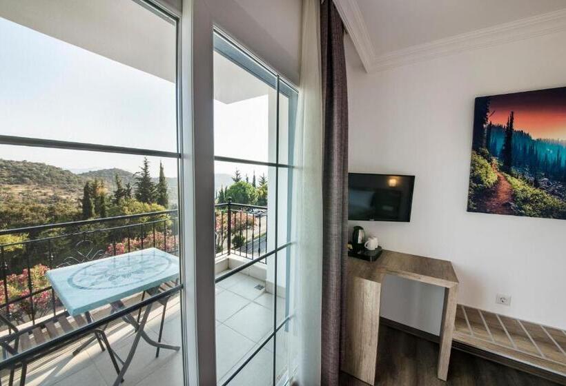اتاق استاندارد با بالکن و چشم‌انداز دریا, Dekatria Rooms&aparts