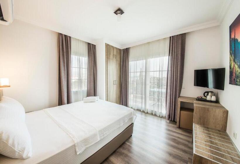 اتاق استاندارد با بالکن و چشم‌انداز دریا, Dekatria Rooms&aparts