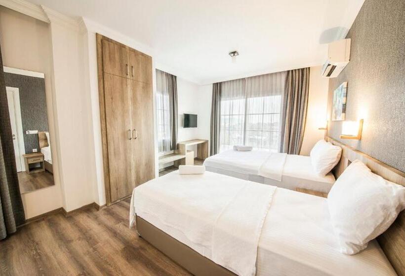 استودیو خانوادگی, Dekatria Rooms&aparts