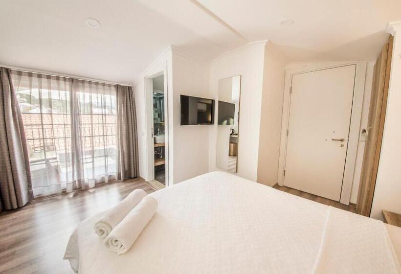اتاق استاندارد با تراس, Dekatria Rooms&aparts