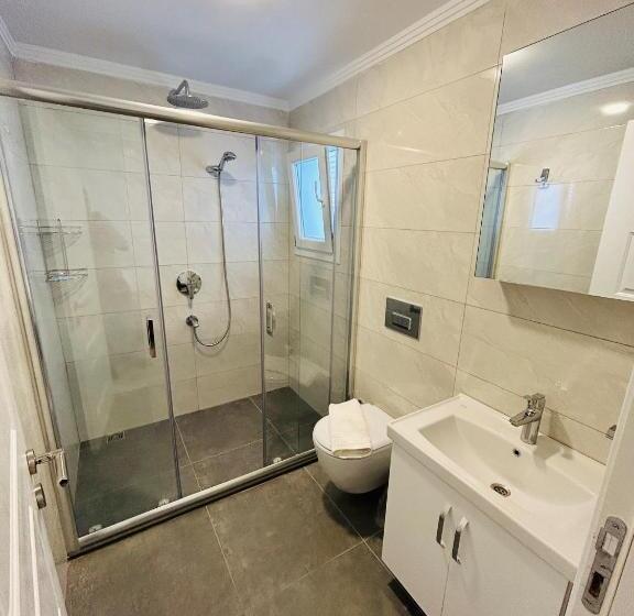 استودیوی استاندارد, Dekatria Rooms&aparts
