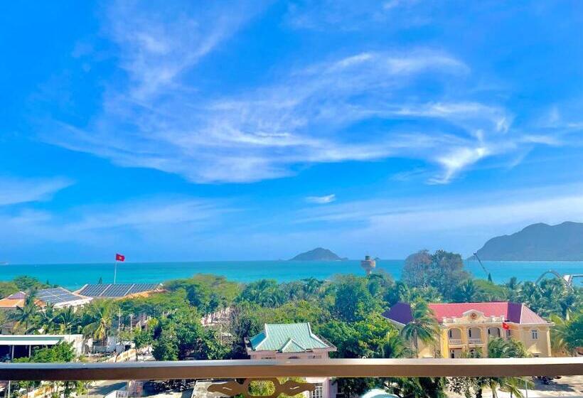 اتاق استاندارد چهار تخته با چشم‌انداز دریا, Minh Thang 2