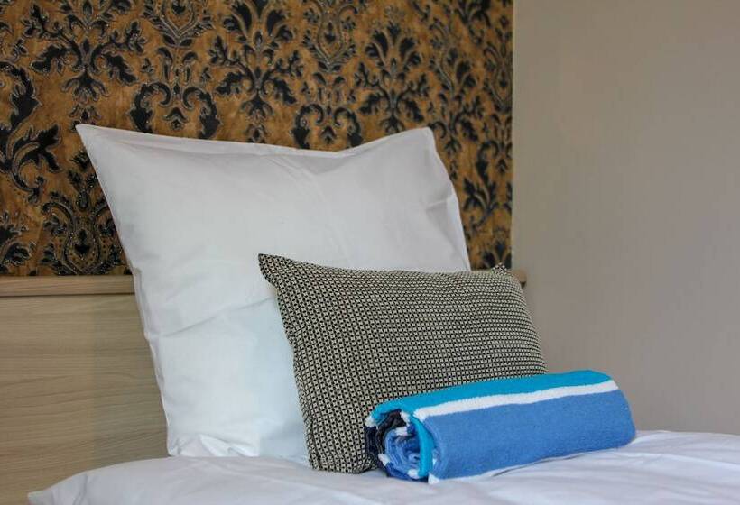 اتاق استاندارد یک نفره, Villa Kadriorg Hostel