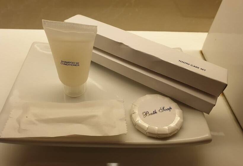 스탠다드 스튜디오, Imperial Palace Suites