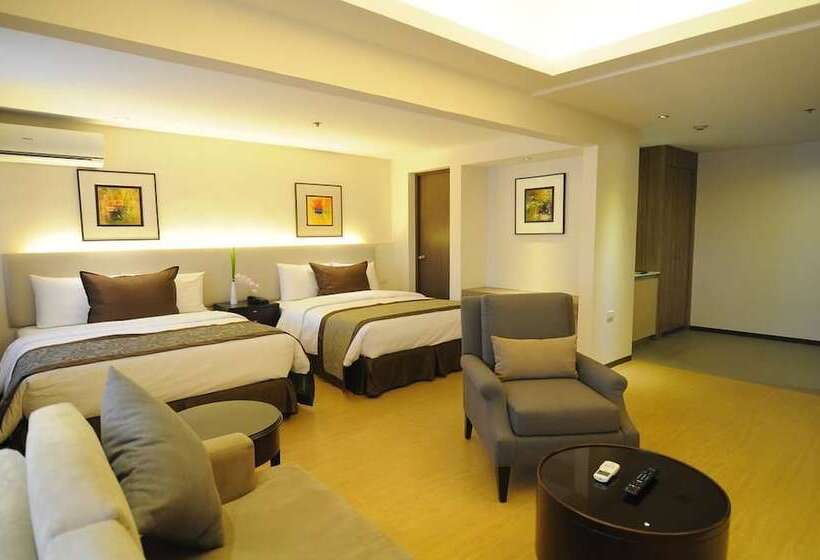 프리미엄 스위트, Imperial Palace Suites