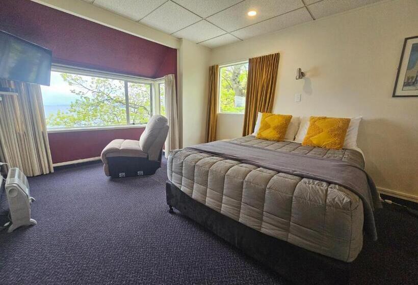 Семейный Номер, Tui Oaks Motel